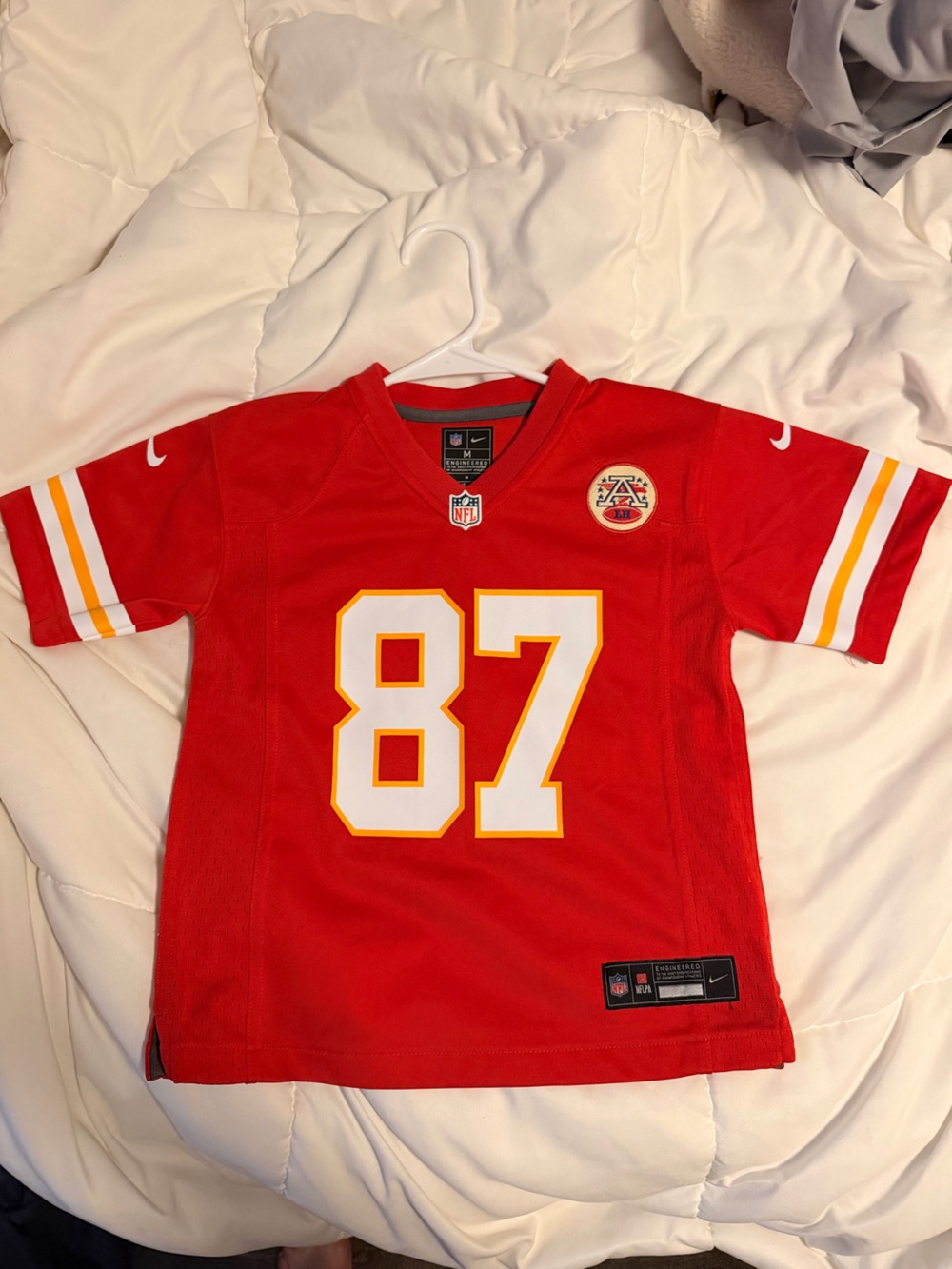Nike Kansas City Chiefs Travis Kelce Youth Football Jersey size M NWOT ❤️